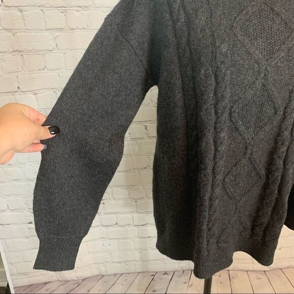 Women's Loft Crew Neck Grey Sweater size MP Wool Blend - Picture 4 of 8